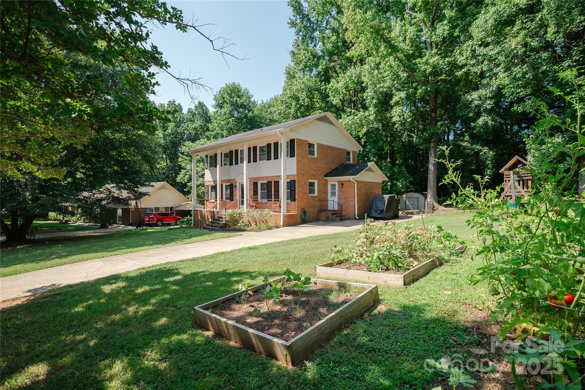 427 Willow Road