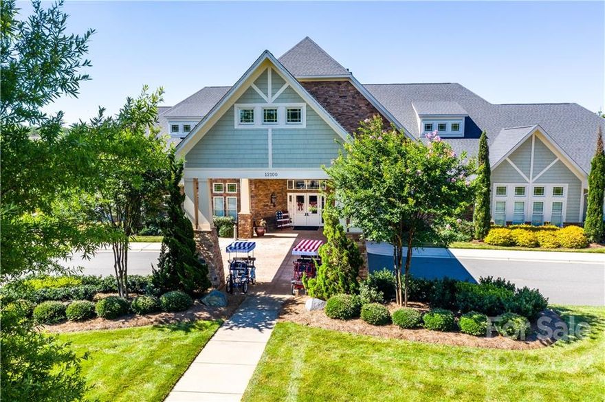 Lake Norman's number one 55+ Community- Stunning Carson plan with huge screened porch! Open plan, beautiful finishes! 3 bedrooms, dining room, eat in kitchen, lots of storage!