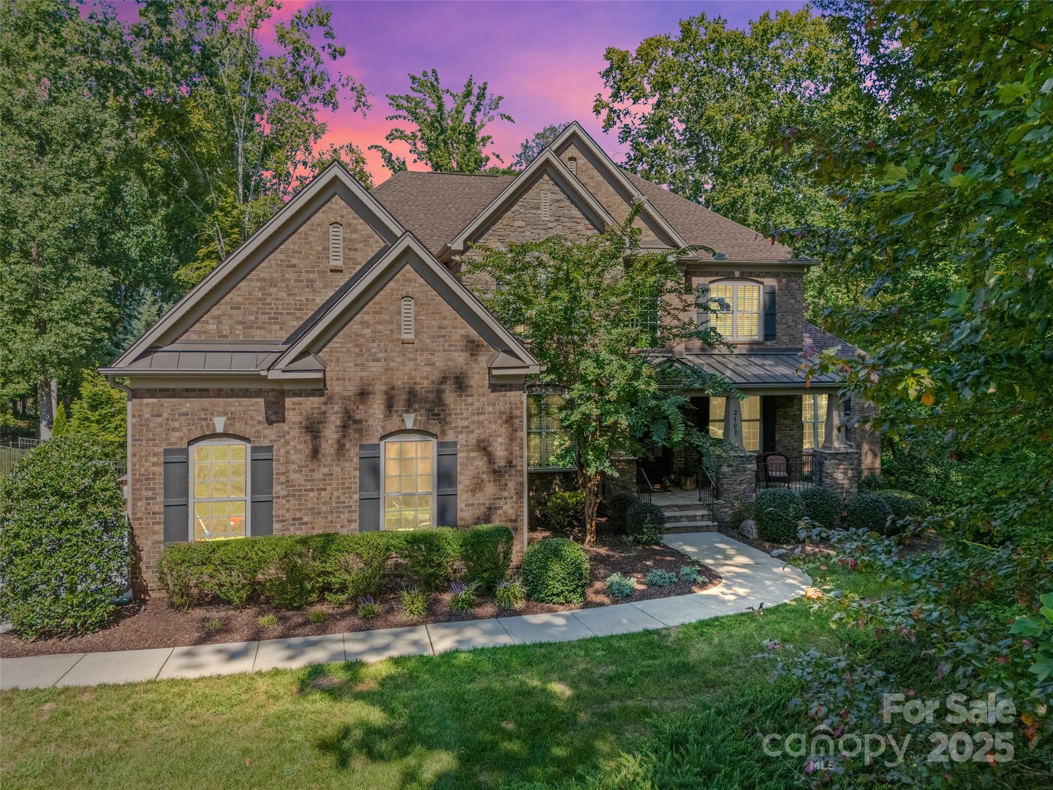 2100 Pondmeade Lane