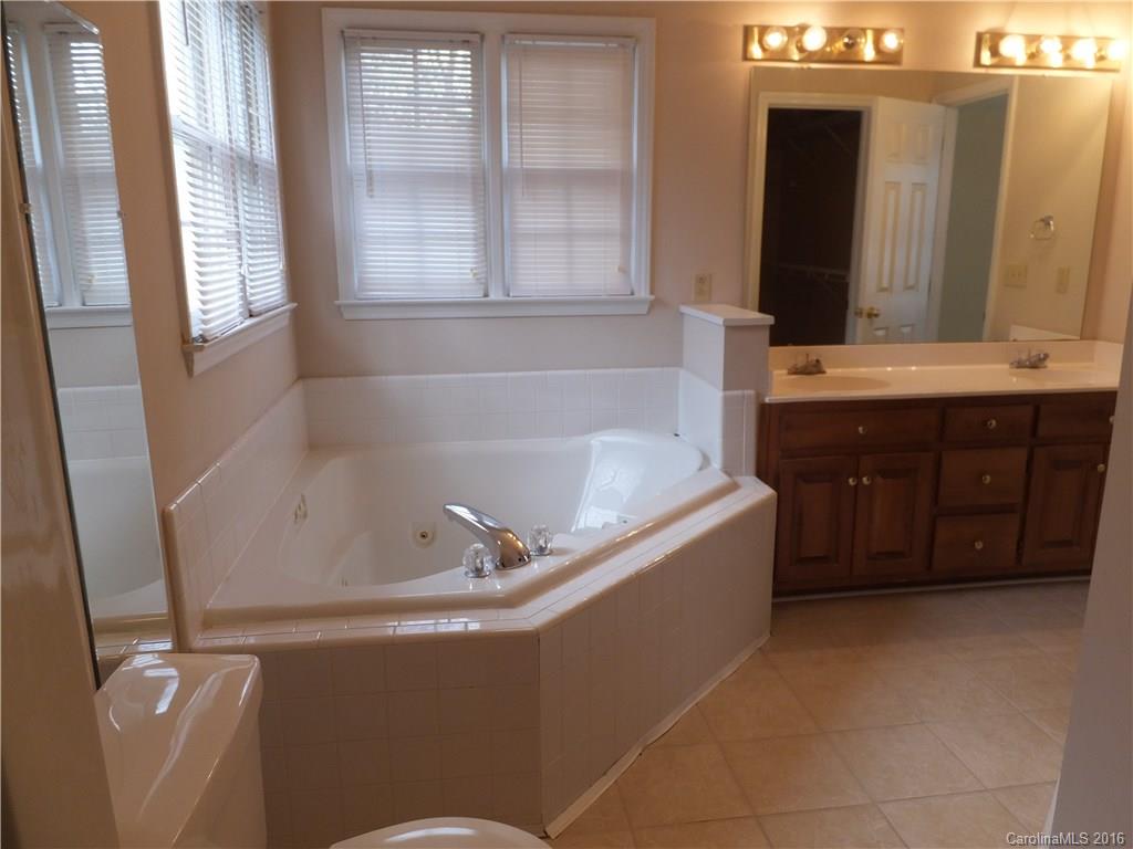 Davis Lake - Residential