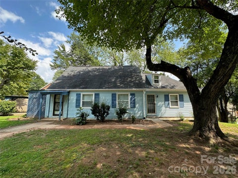 Photo of 1012 Louise Road, Winston Salem, NC 27107 (MLS # 4419508)