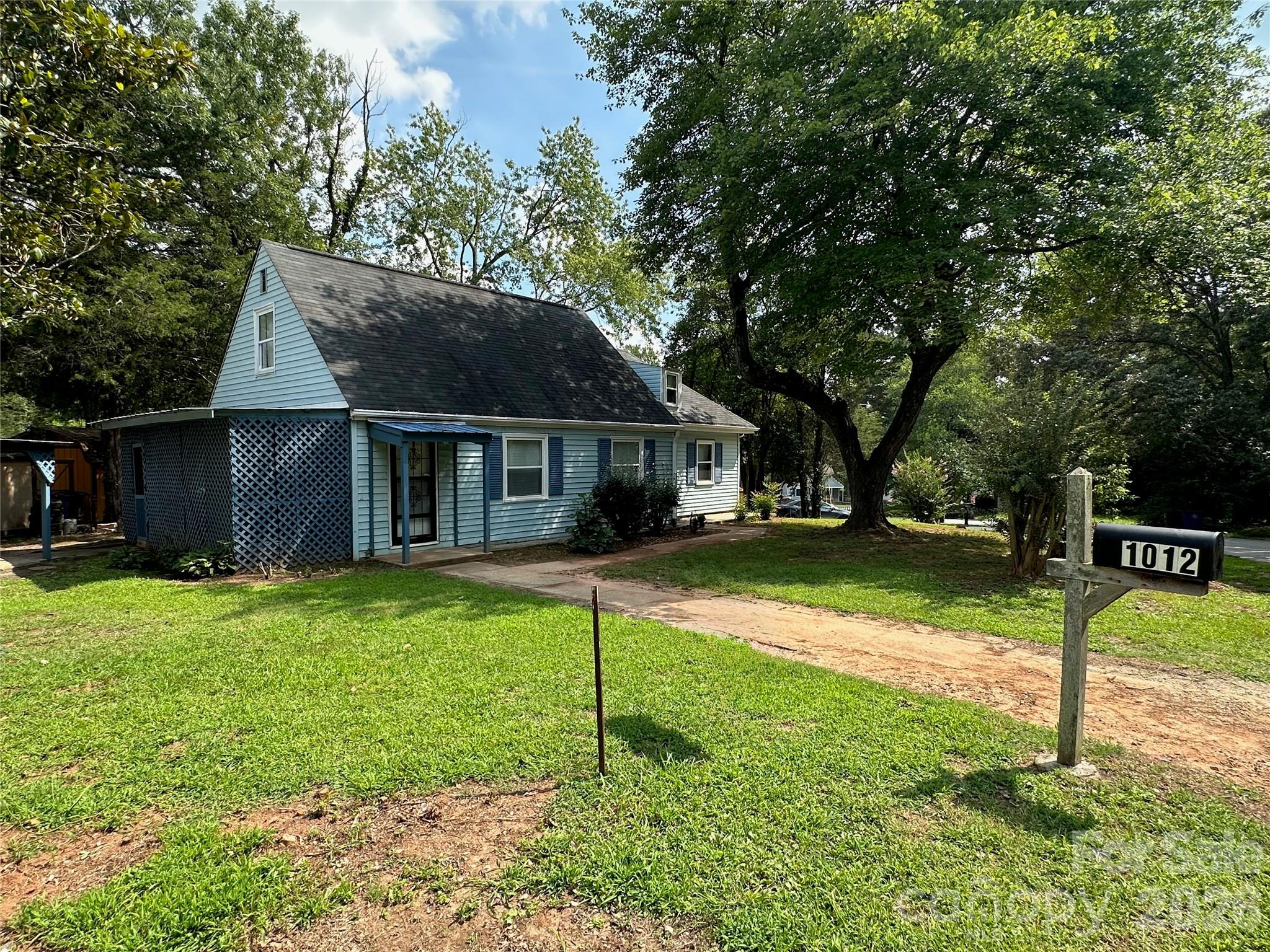 1012 Louise Road