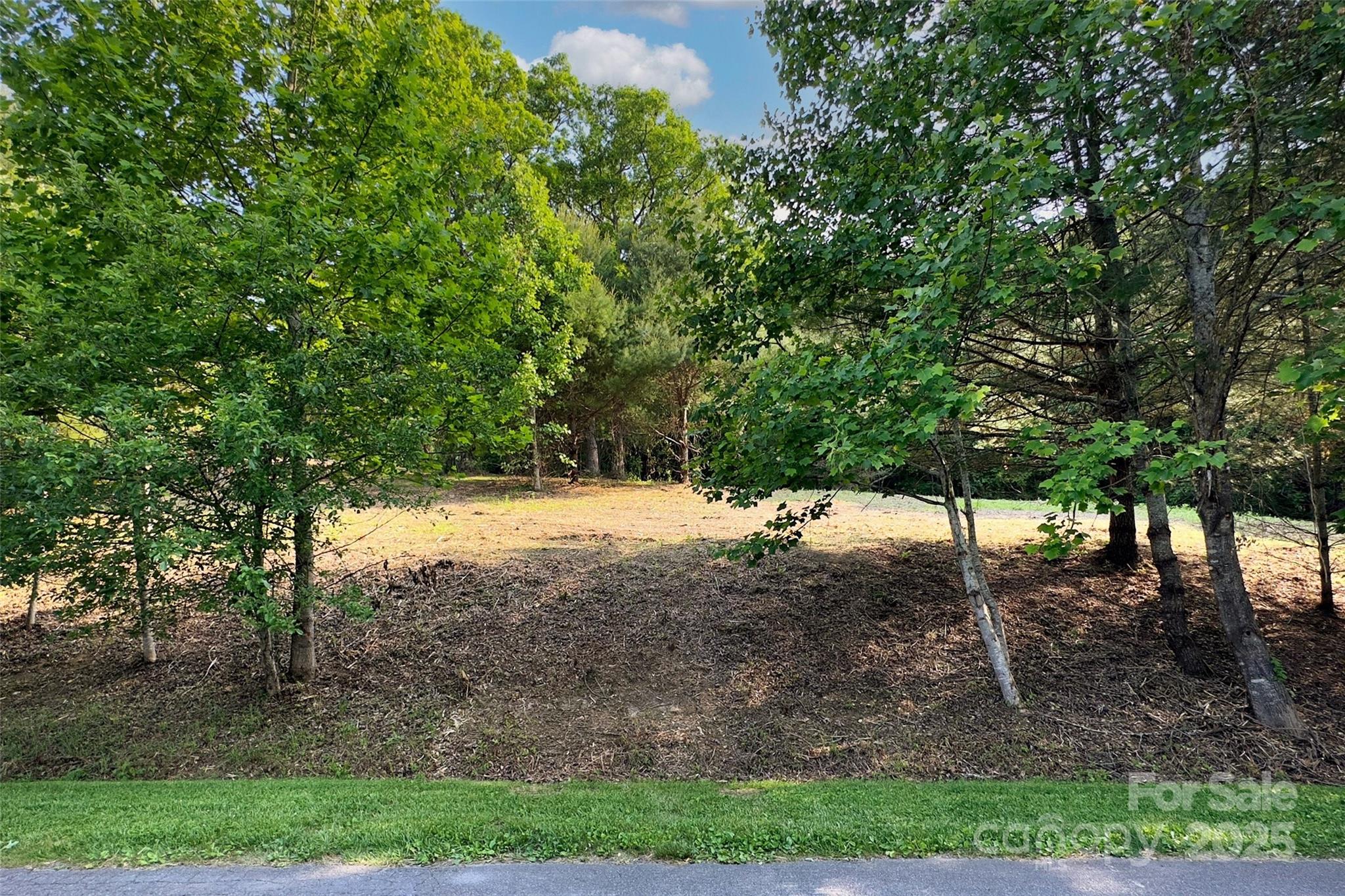 V/L Smith Knolls Road