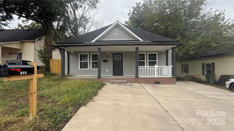 Photo of 106 N Market Street, Lancaster, SC 29720 (MLS # 4309751)