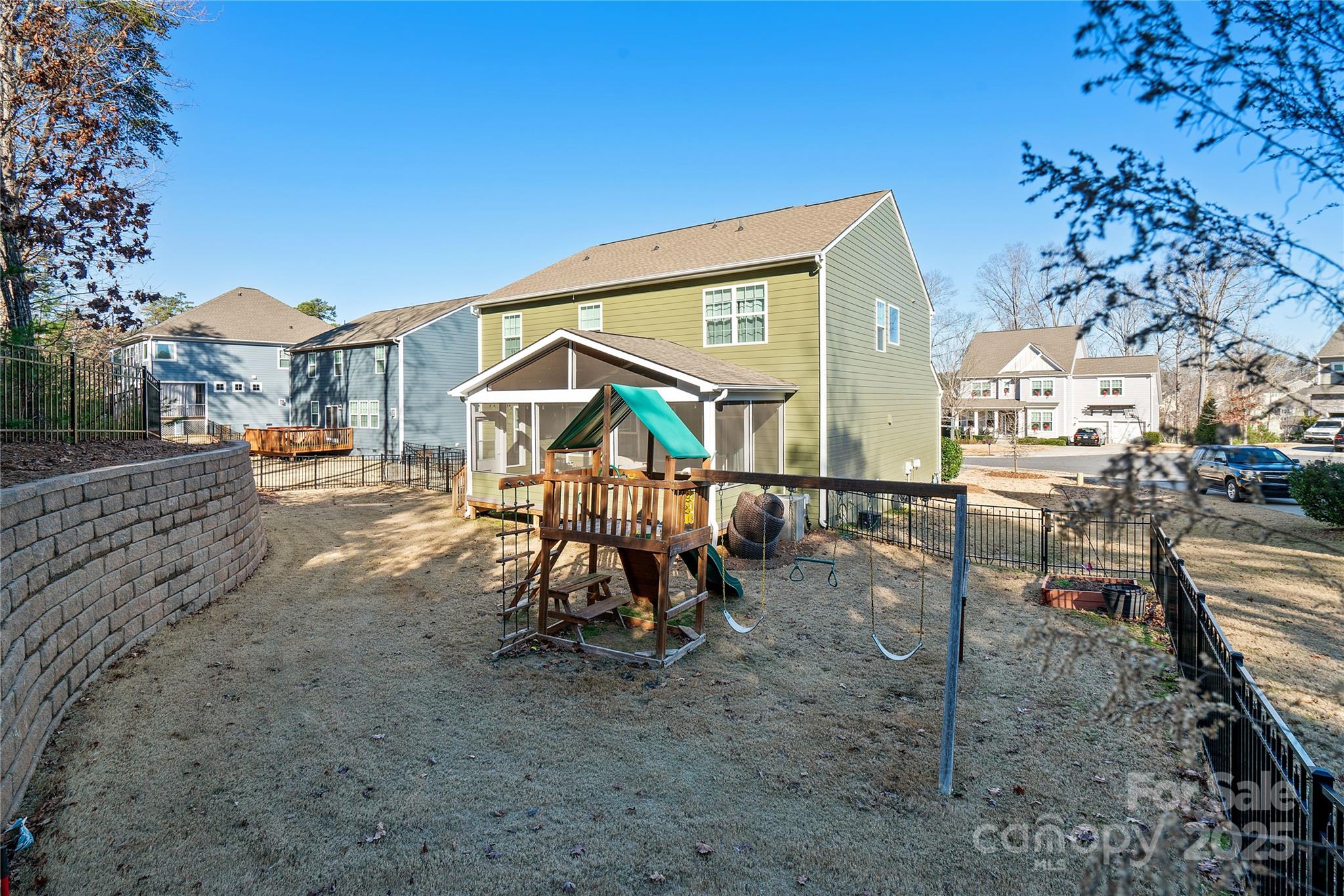 Southern Trace - Residential