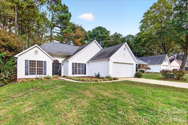 9115 PINE SPRINGS CT, HUNTERSVILLE, NC 28078 - Image 2bf46d2e735e20bdf0da4f892adb5d5a/3843158711