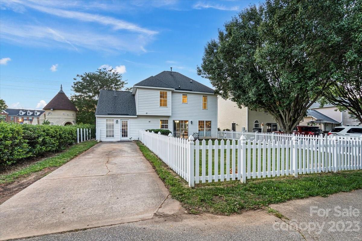 Lake Park - Residential