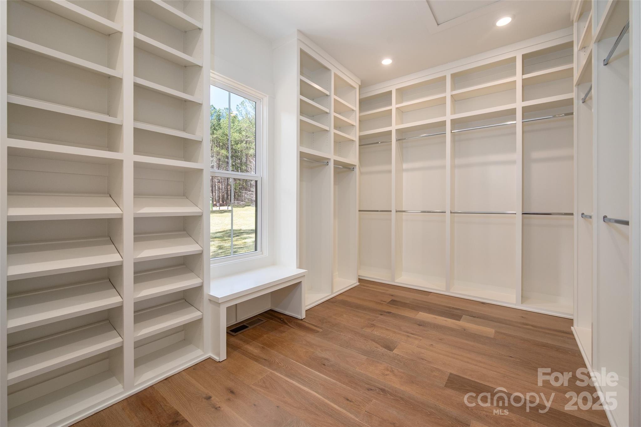 Falls Cove - Residential