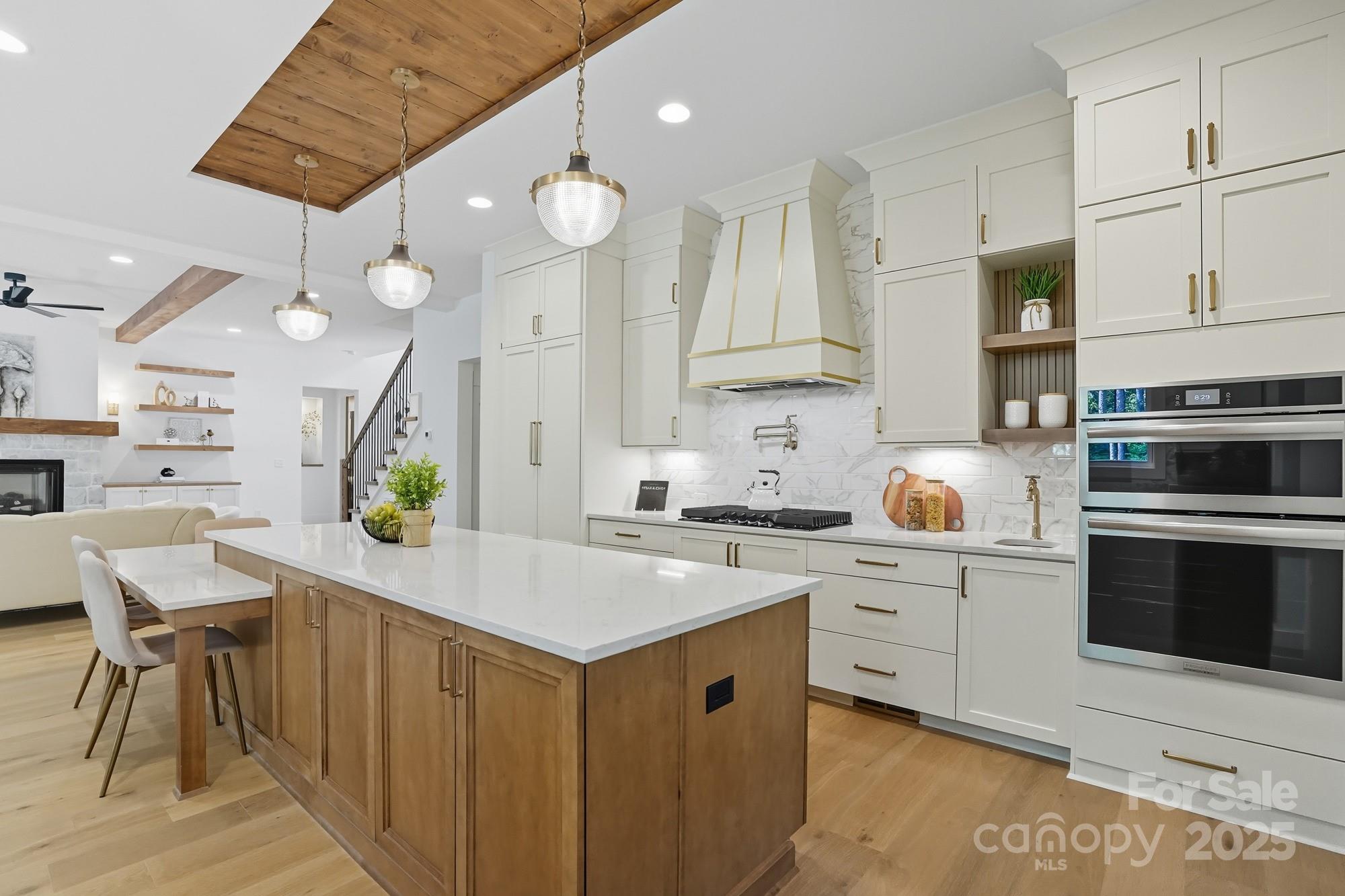 Falls Cove - Residential