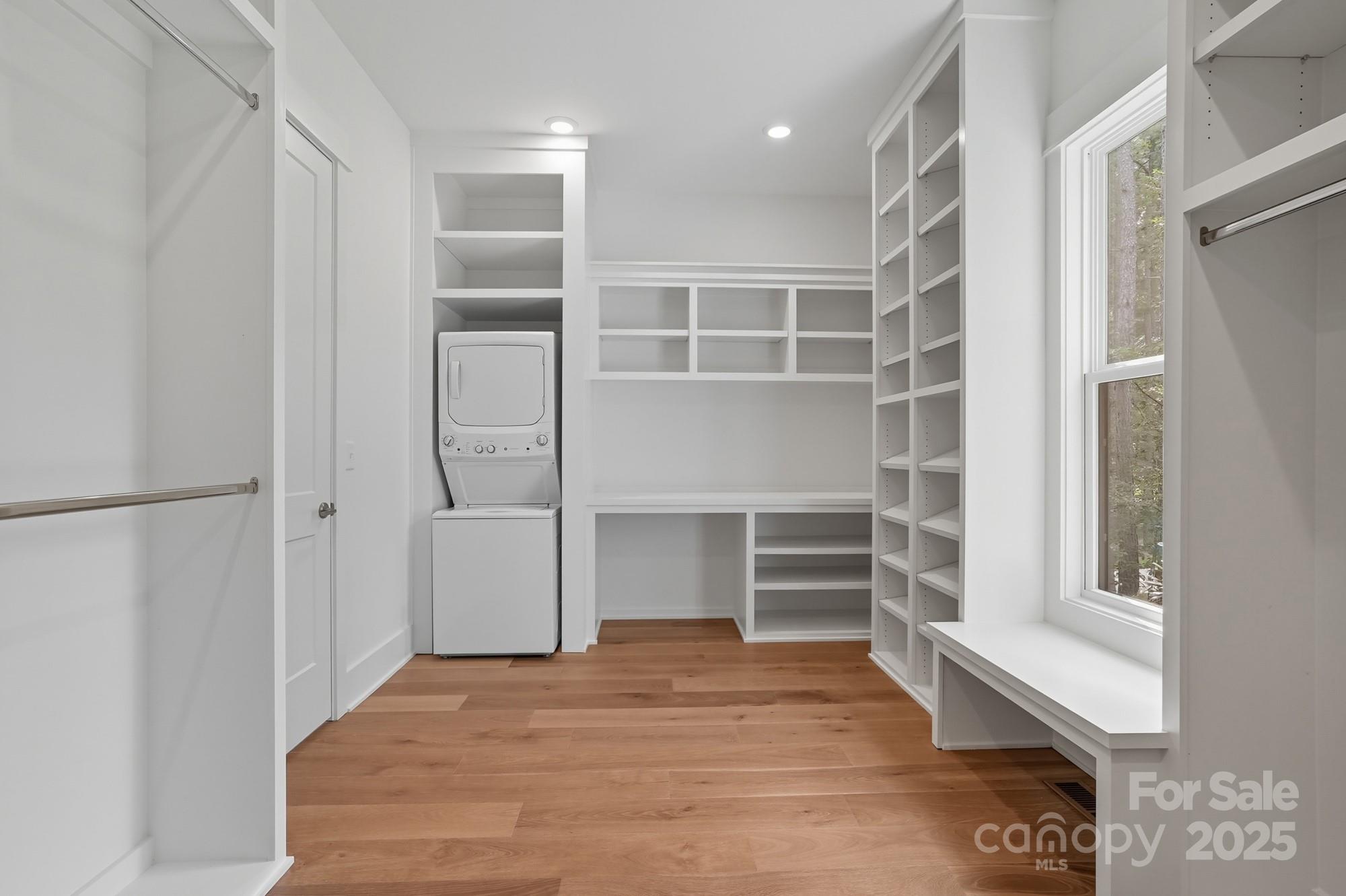 Falls Cove - Residential