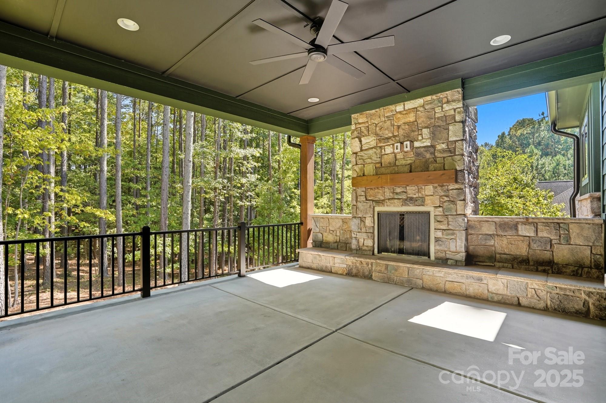 Falls Cove - Residential