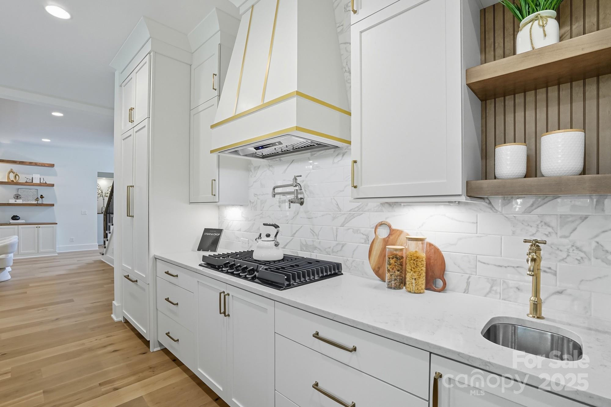 Falls Cove - Residential