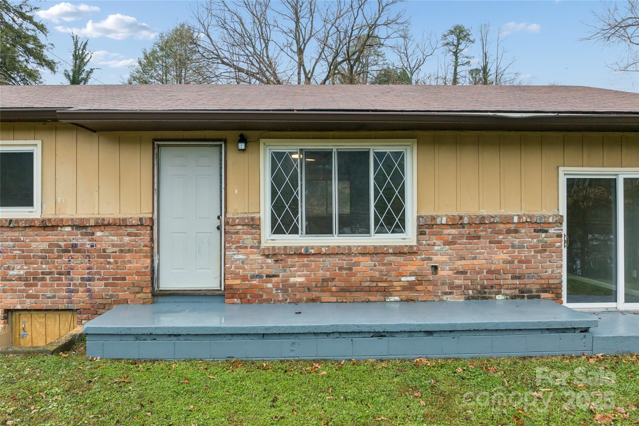 1126 Old US 70 Highway W