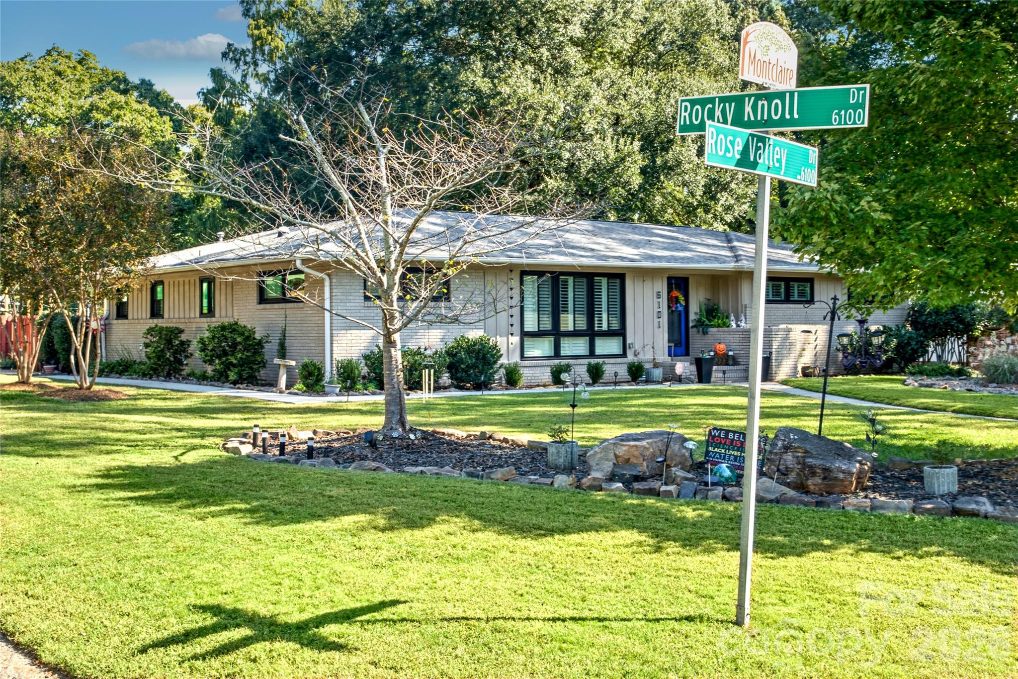 6101 Rose Valley Drive