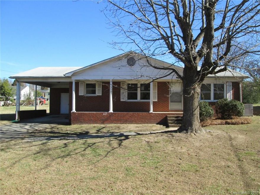 Looking for new owners. This 3 bedroom 1.5 bathroom home has a Full Brick Exterior and a nice size yard. Home is conveniently located close to Hwy 29 and I-85. The home has a nice size Den and Dining Area. The master bedroom has a half bathroom with just a sink and water closet. The Master Bedroom does have double closet doors for extra storage. The rear yard is somewhat flat and very usable. Home is located close to shopping and near a CMC Emergency Quick Care.