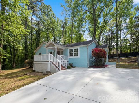 6628 Cool Water Court Charlotte NC 28215