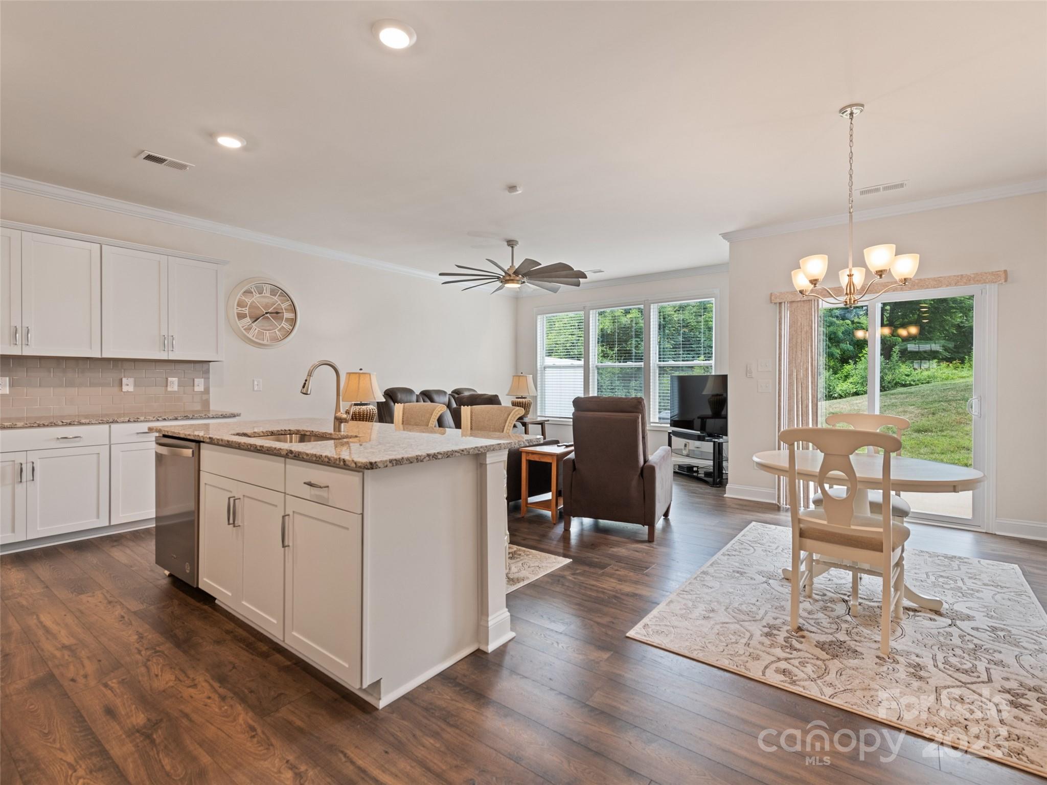 607 Santa Clara Drive