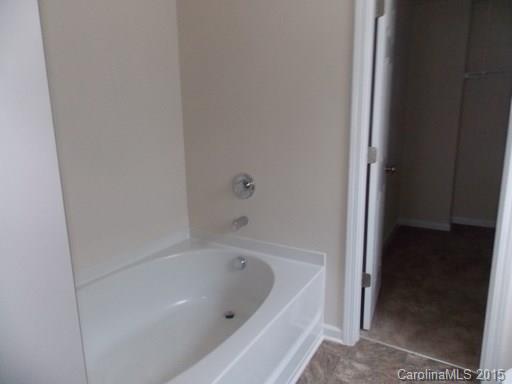 Kelly Woods - Residential Lease