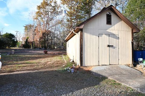 A home in Lenoir