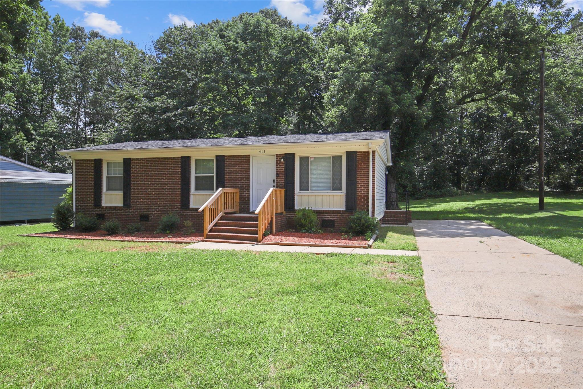 412 Capps Hill Mine Road
