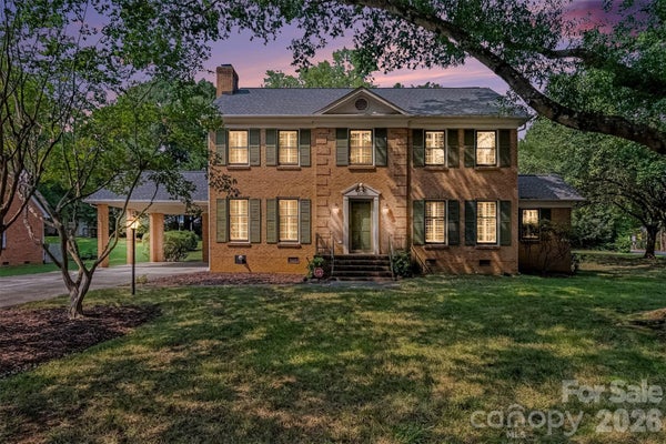 4221 BRIDGEWOOD LN, CHARLOTTE, NC 28226 - Image 2c0c4bdec573010ec02853dde616e69c/3228661669