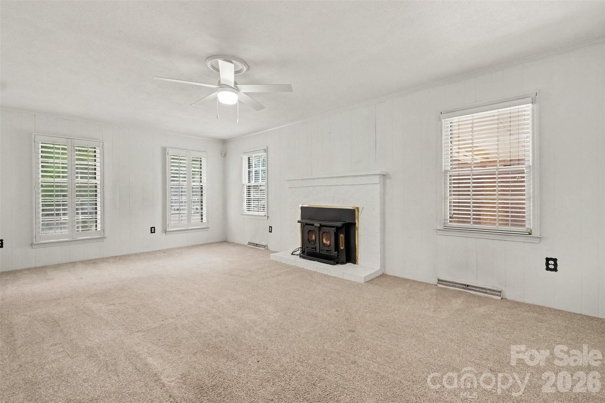 4221 Bridgewood Lane