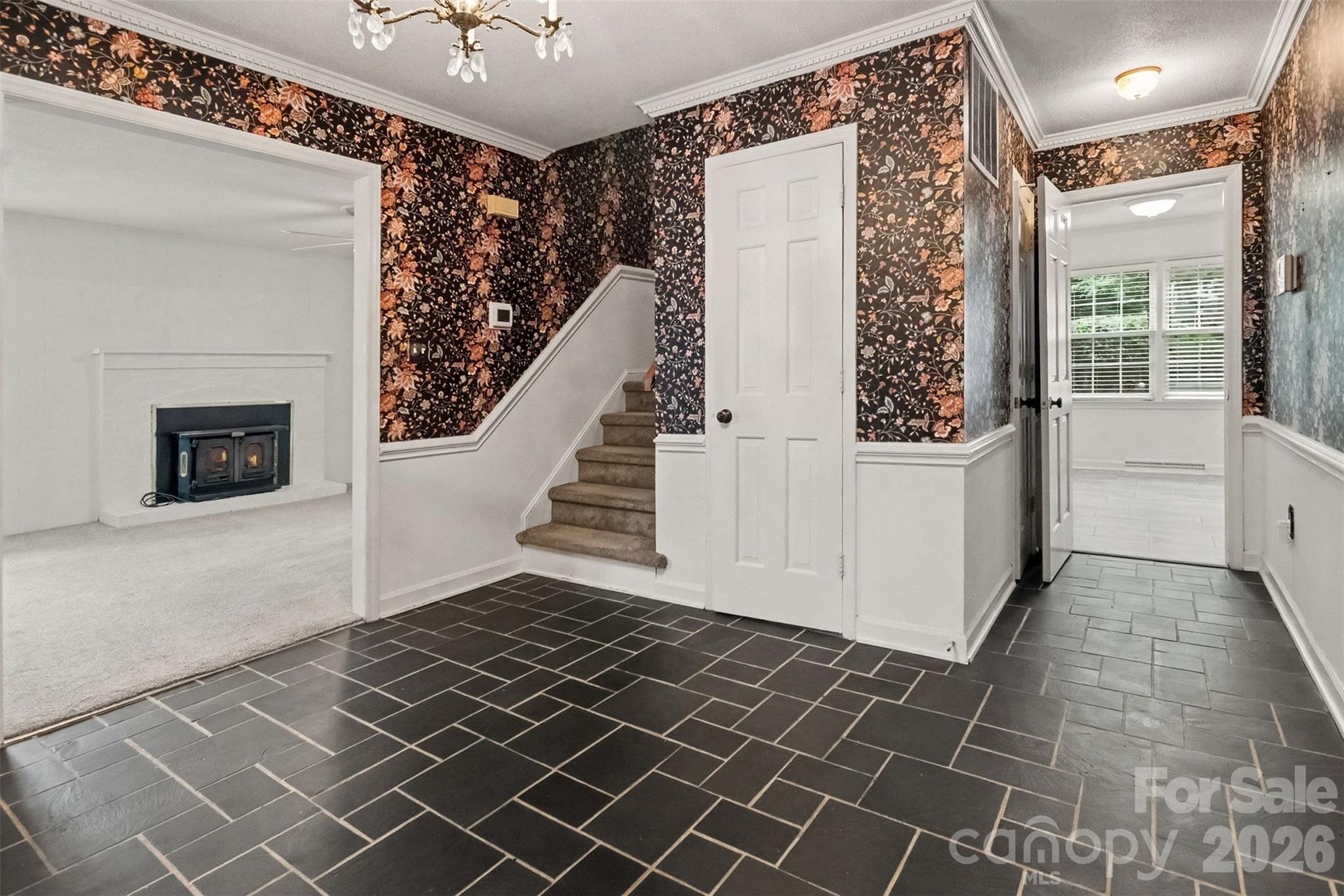 4221 Bridgewood Lane