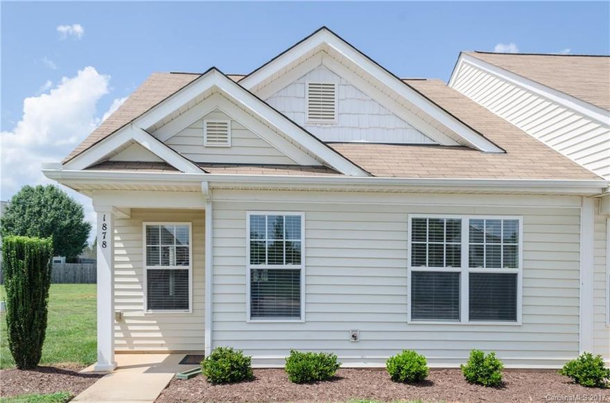 Beautiful End Unit ready for your Buyer! OPEN Floor-plan with Great Room,Dining Room & Kitchen all in one! 2 Nice size bedrooms on the Main Floor! Great for Guest suite & office!  Full Appliance Package included:  Washer, Dryer & Refrigerator.  Kitchen features Corian counter-tops, Black Appliances and Cherry Cabinets. Rubbed Bronze fixtures throughout main floor.  Upstairs:  Private Master suite w/ Master bath and HUGE walk-in closet!  2 Assigned Parking places, end unit, 100% Financing Avail!!