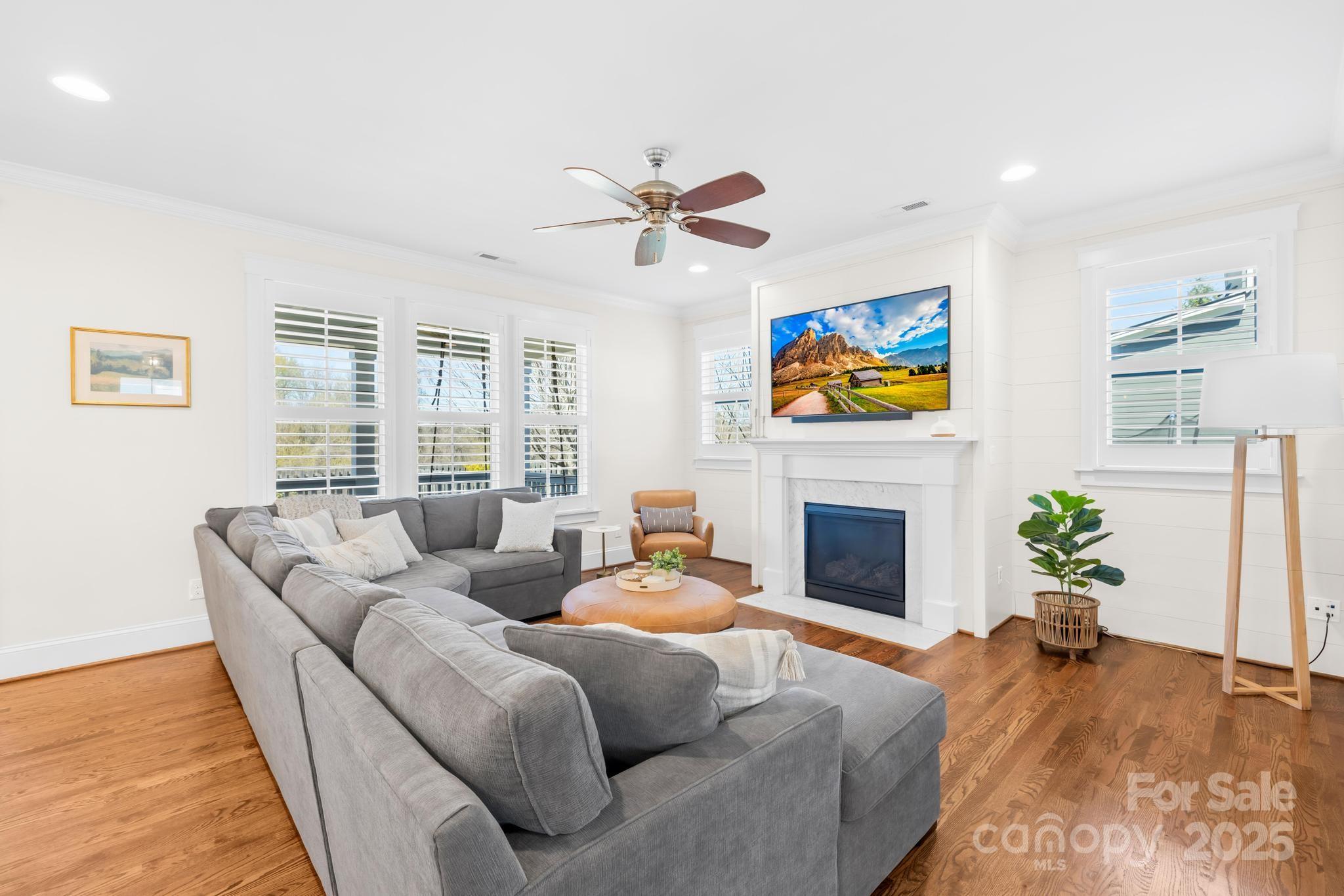 Riverwalk - Residential