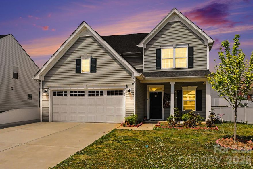 Beautiful Home in Prime Davidson Location

Welcome to 3243 Streamside Drive in Davidson. This well-maintained home offers a comfortable layout with bright living spaces, an open floor plan, and a kitchen designed for everyday living and entertaining.
Natural light fills the main living areas, creating a warm and inviting atmosphere throughout. The home features spacious bedrooms, functional design, and flexible living space to fit a variety of needs.
Enjoy outdoor space perfect for relaxing or entertaining. Conveniently located near shopping, dining, parks, and the recreational opportunities of Lake Norman, with easy access to nearby amenities. Schedule your showing today to experience all this home has to offer.