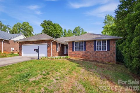 Photo of 100 Crosscreek Drive, Morganton, NC 28655 (MLS # 4341233)
