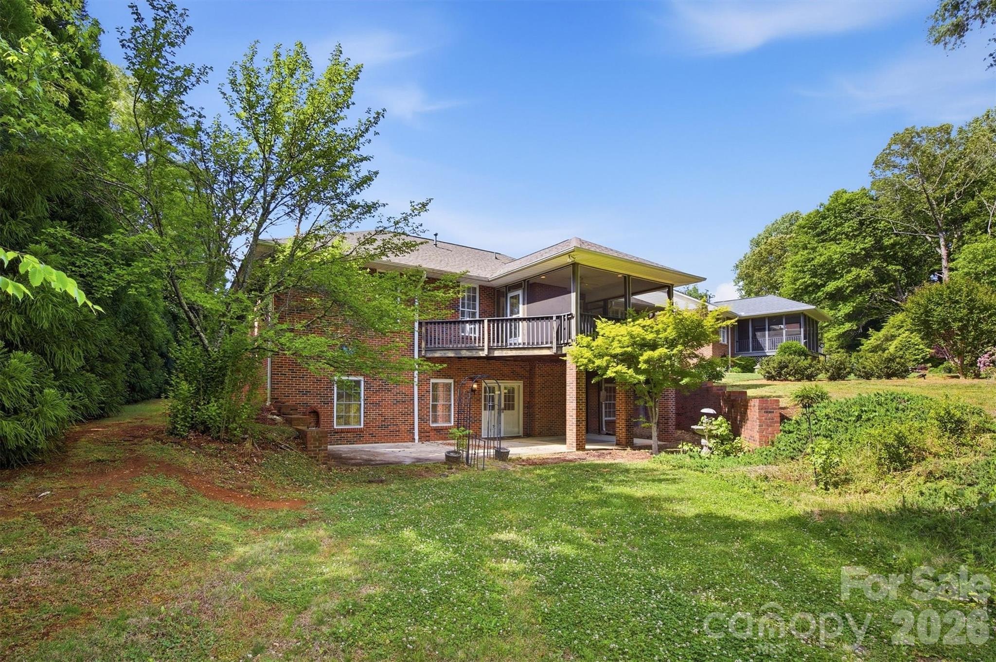 100 Crosscreek Drive