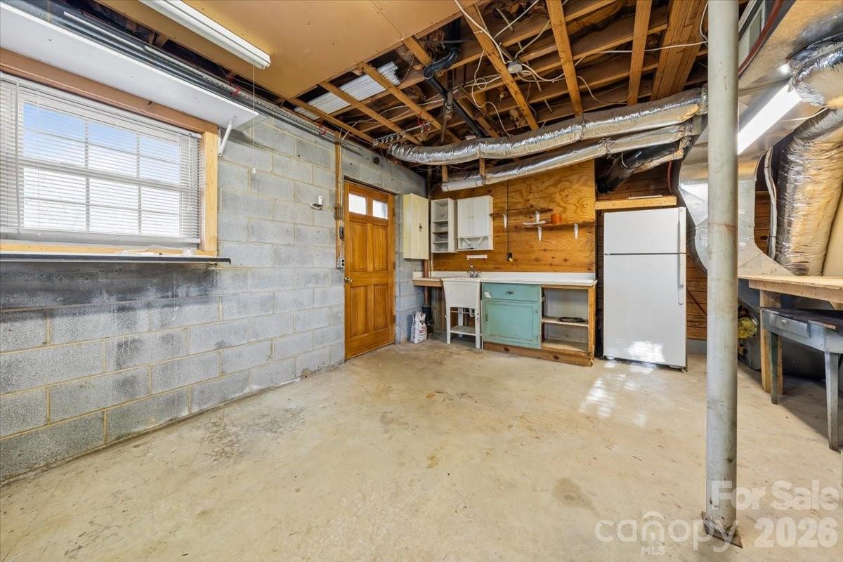 Holly Hills - Residential