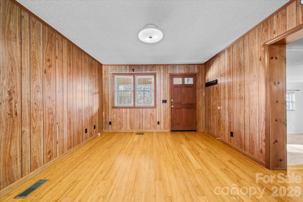 Holly Hills - Residential