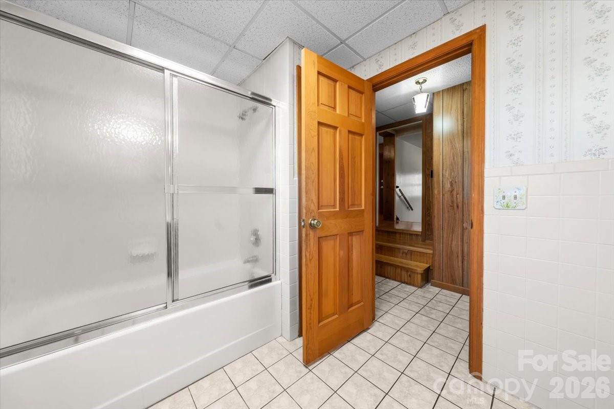 Holly Hills - Residential