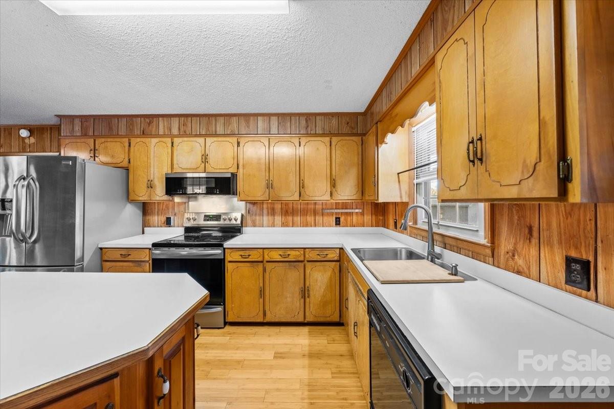 Holly Hills - Residential