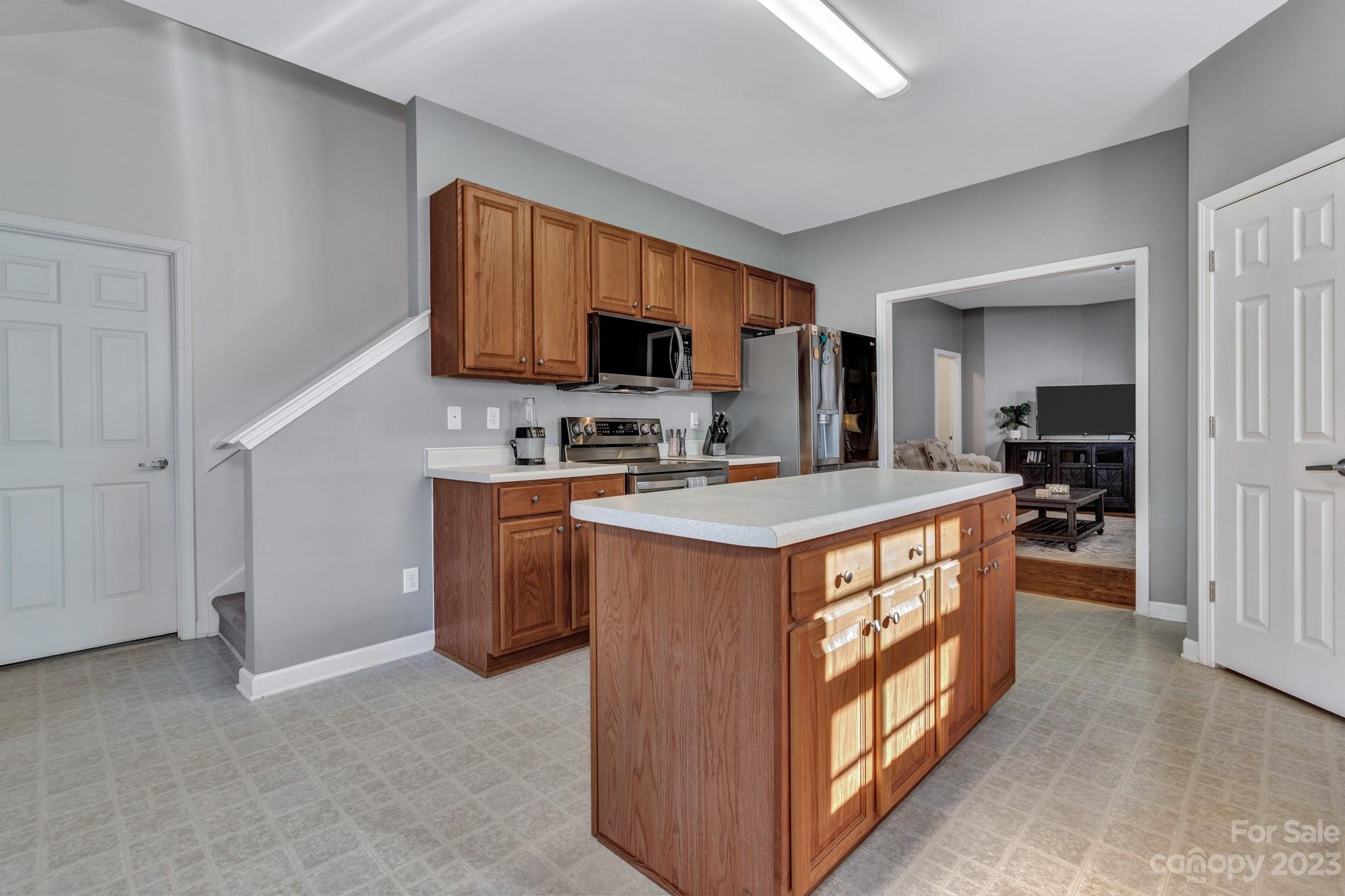 Waightstill Mountain - Residential