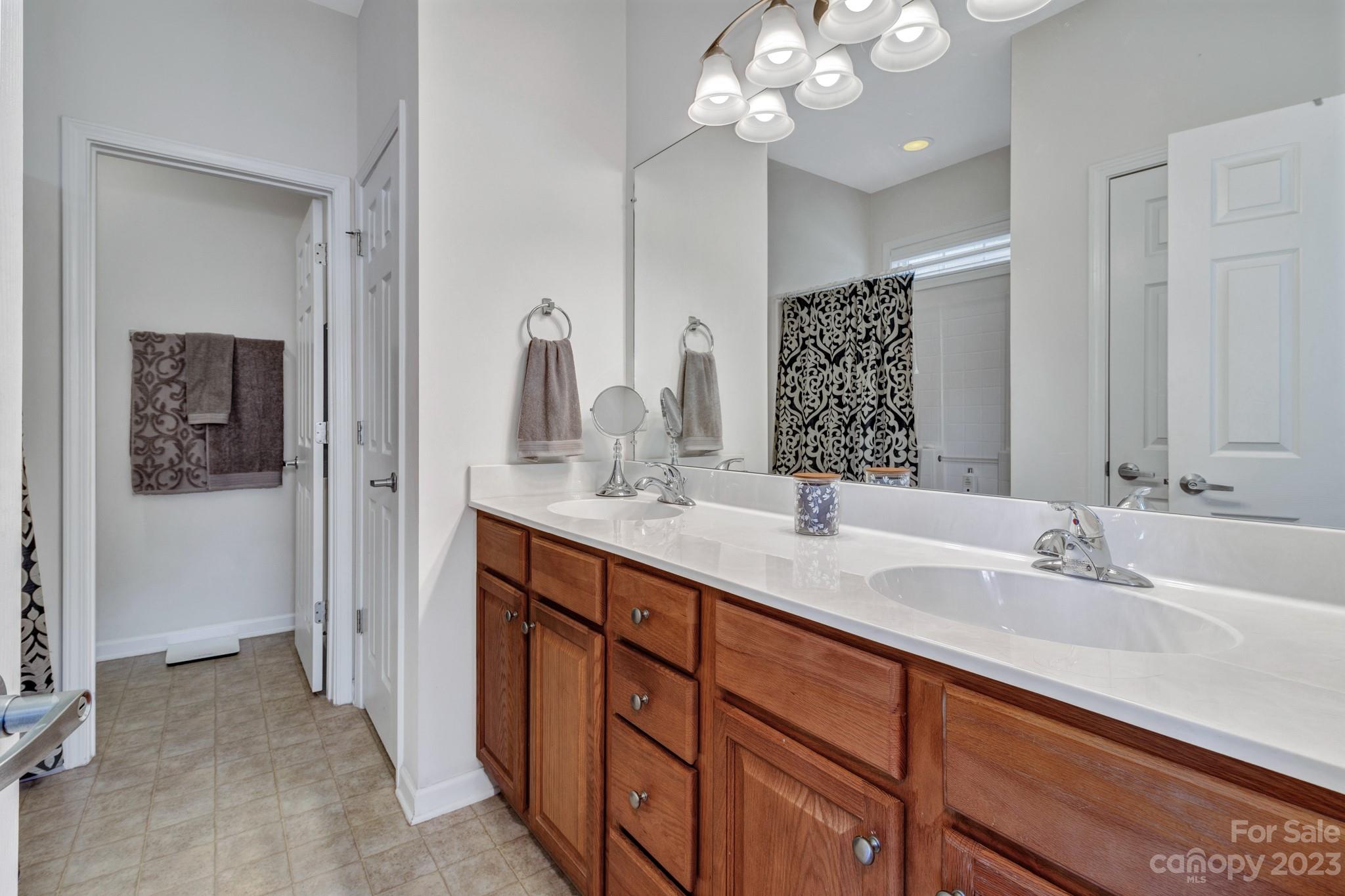 Waightstill Mountain - Residential