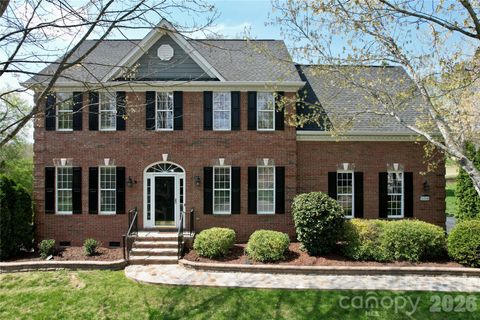 Photo of 8224 Glamorgan Lane, Matthews, NC 28104 (MLS # 4361196)