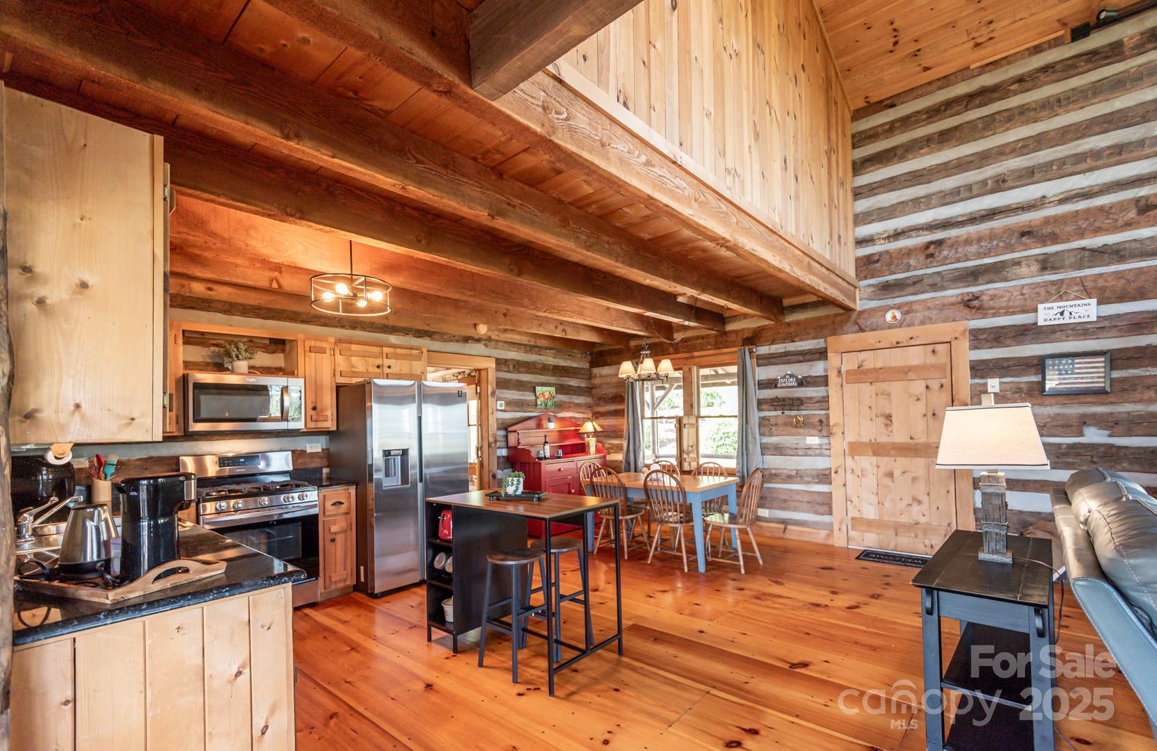 1303 Homestead Road
