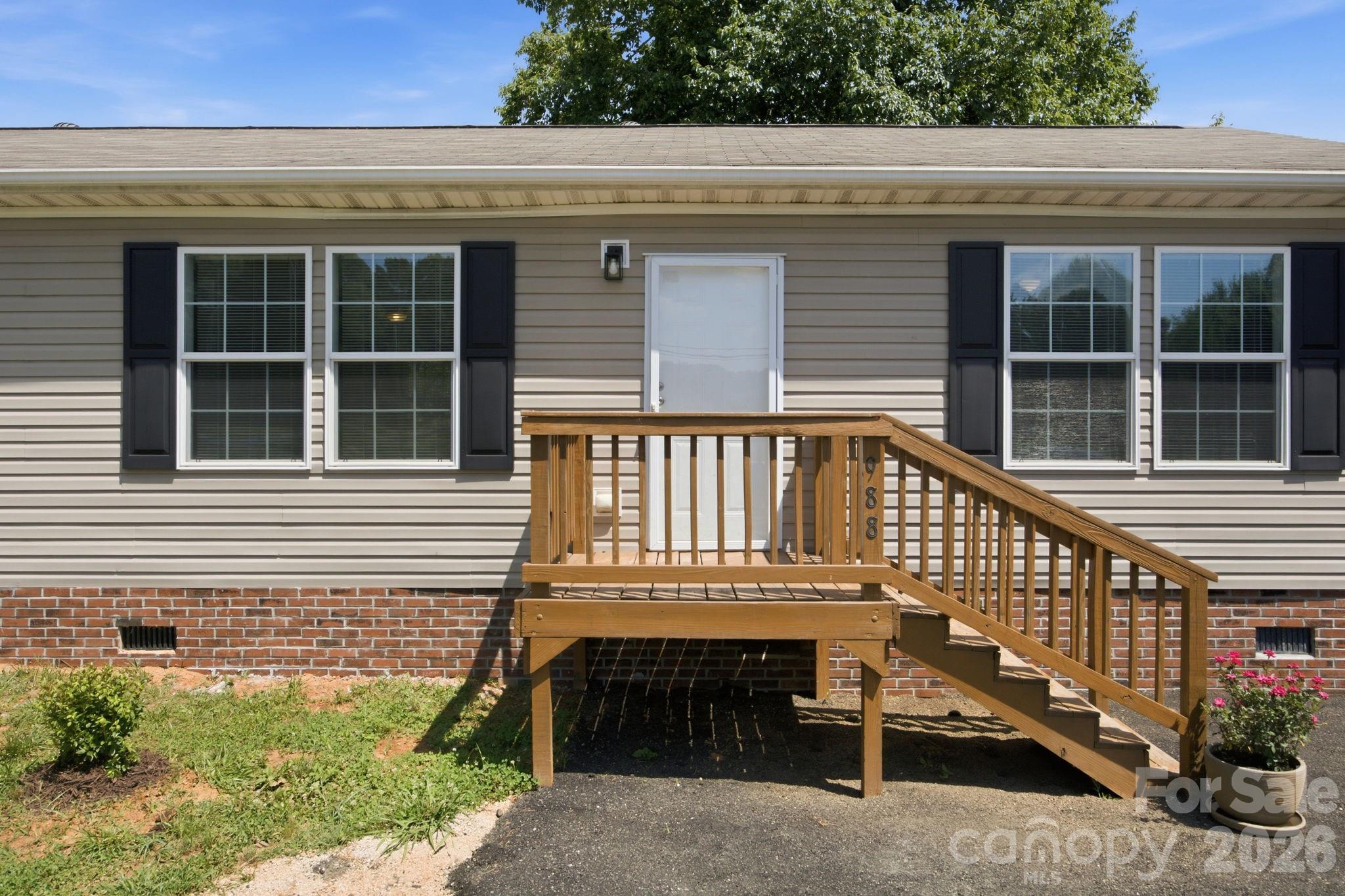 988 Mount Ulla Highway