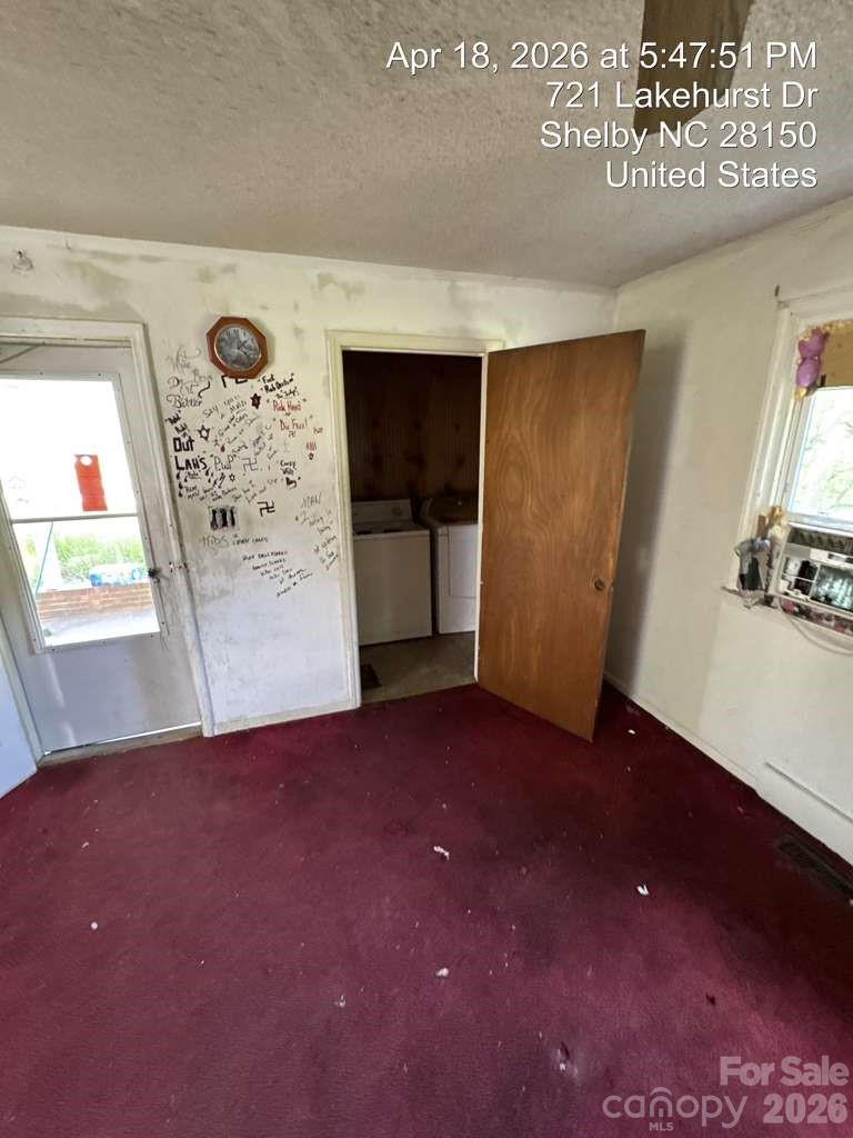 Lake Terrace - Residential