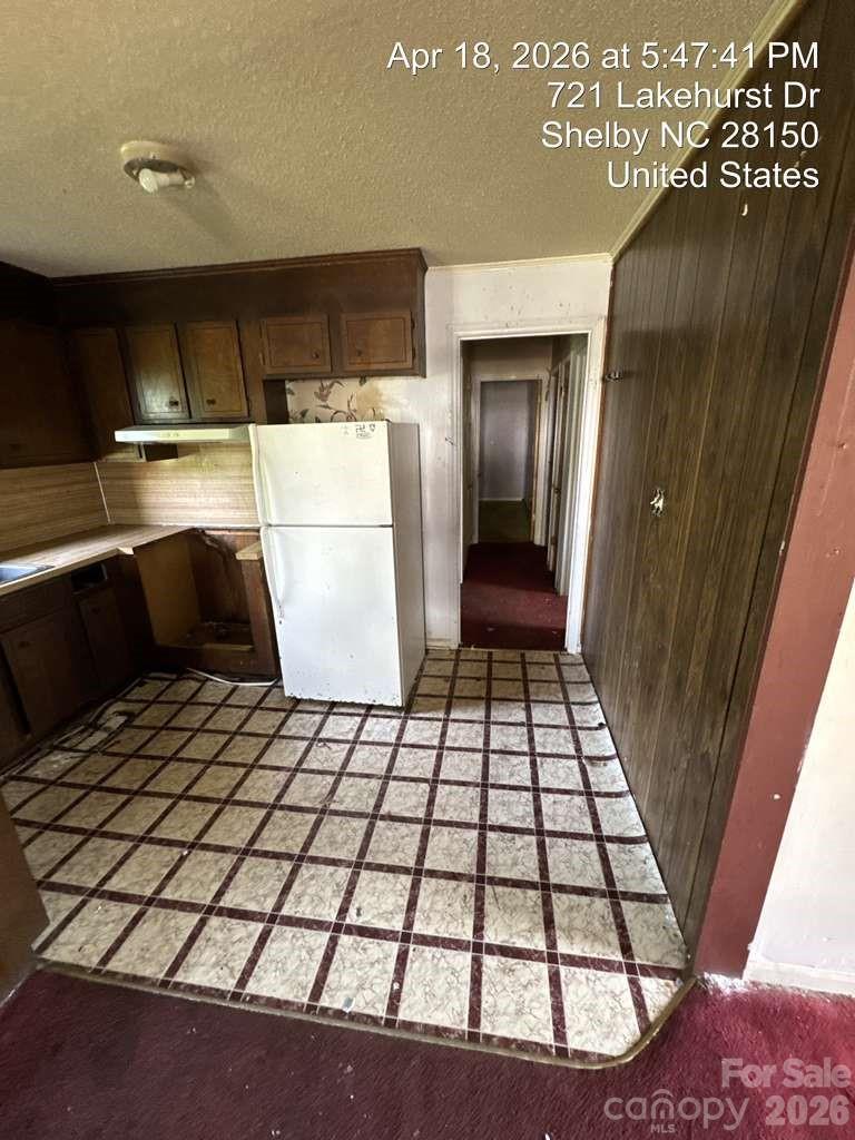 Lake Terrace - Residential