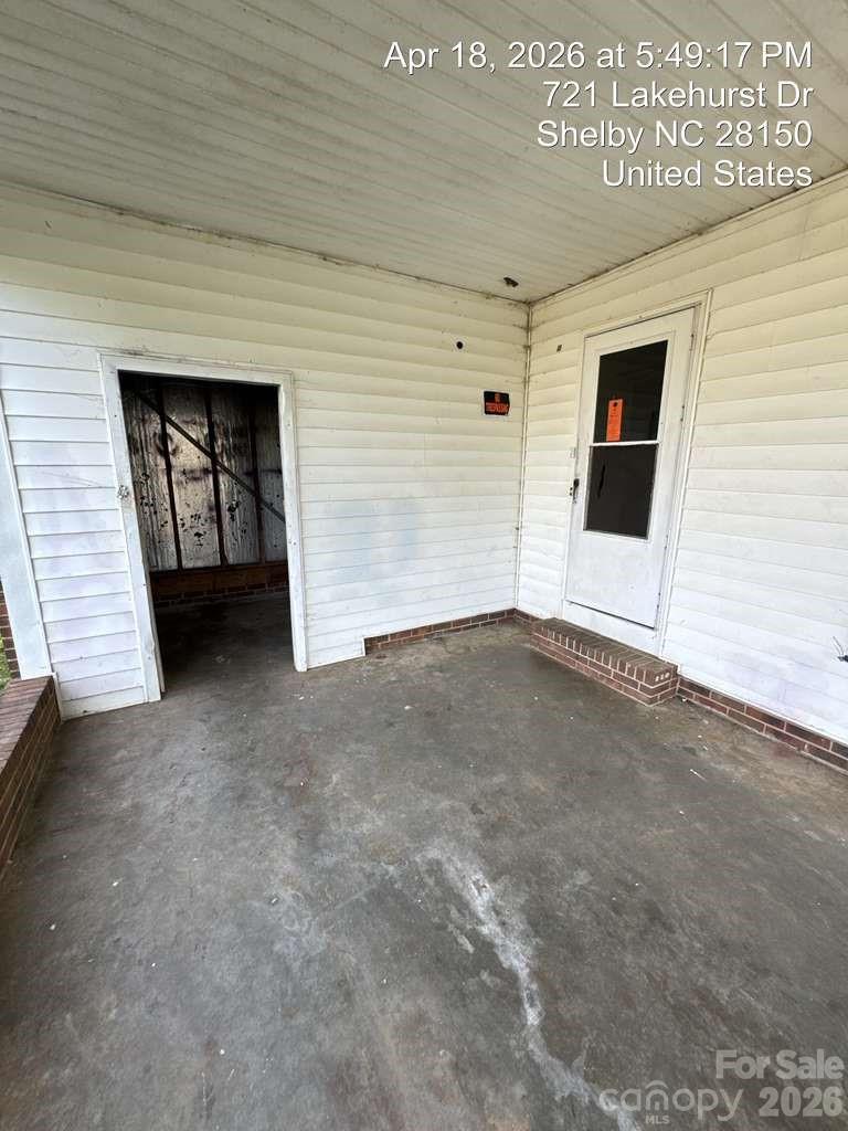 Lake Terrace - Residential