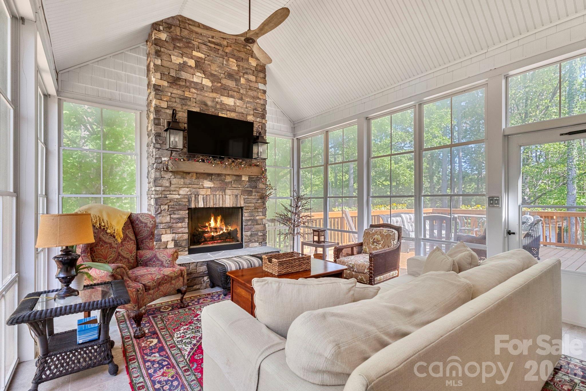 Ivy woods - Residential