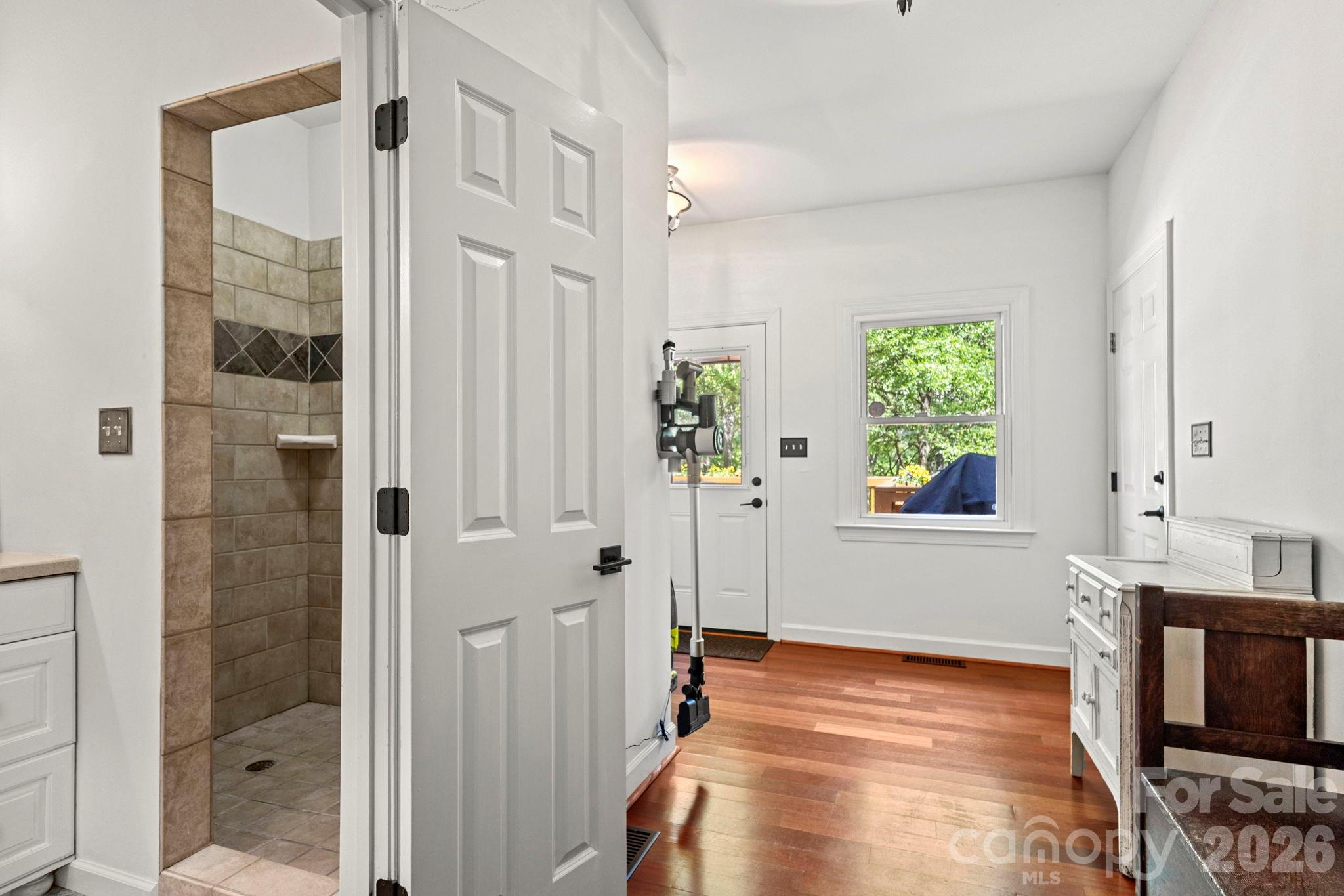 Ivy woods - Residential