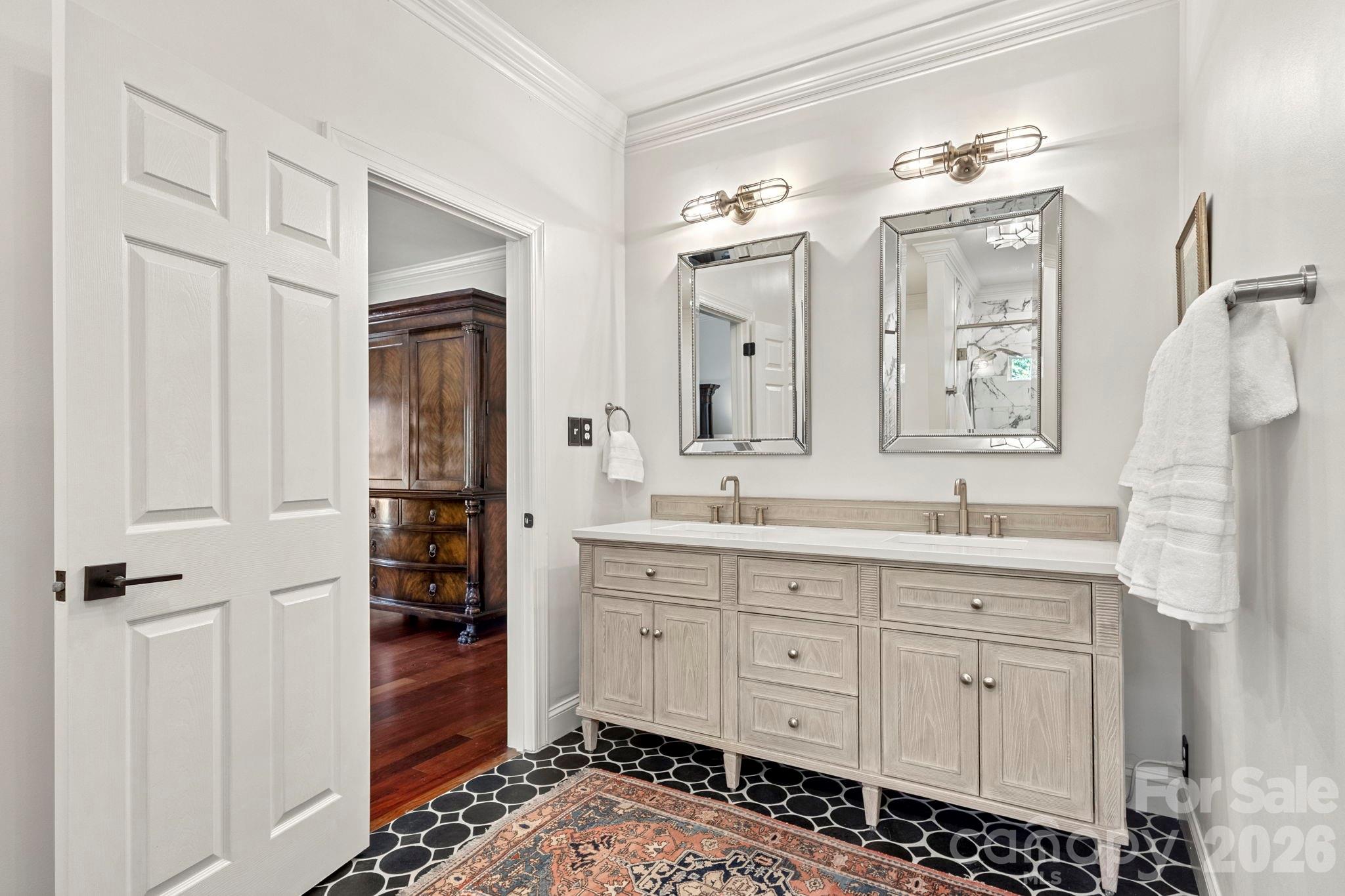 Ivy woods - Residential