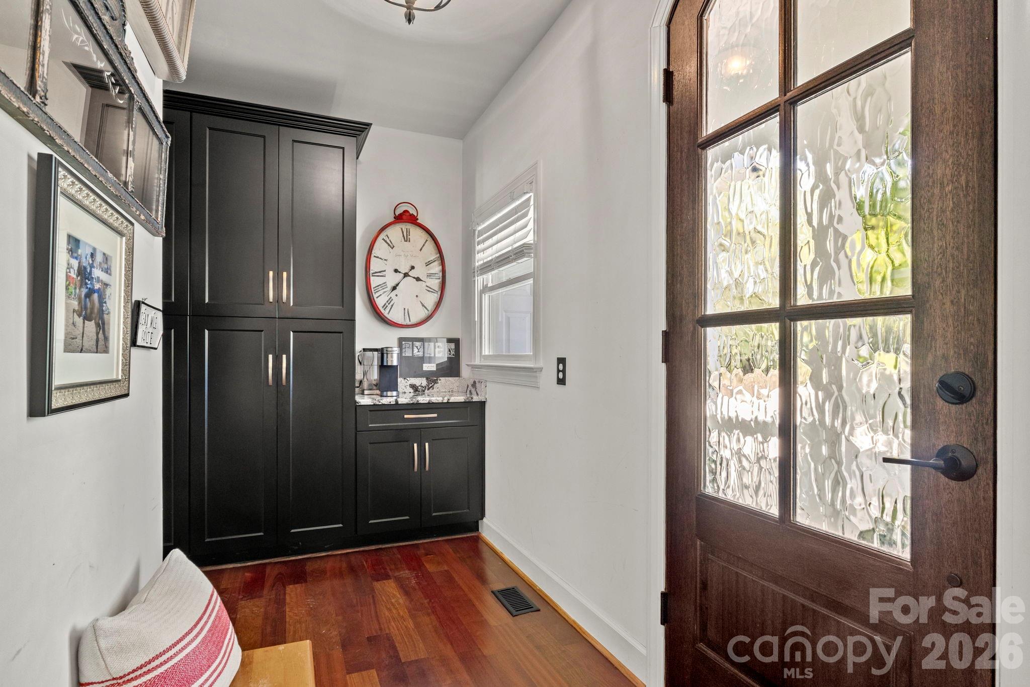 Ivy woods - Residential