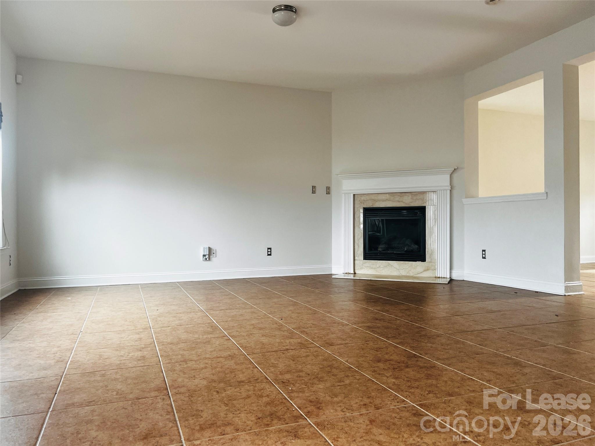 Hamilton Lakes - Residential Lease