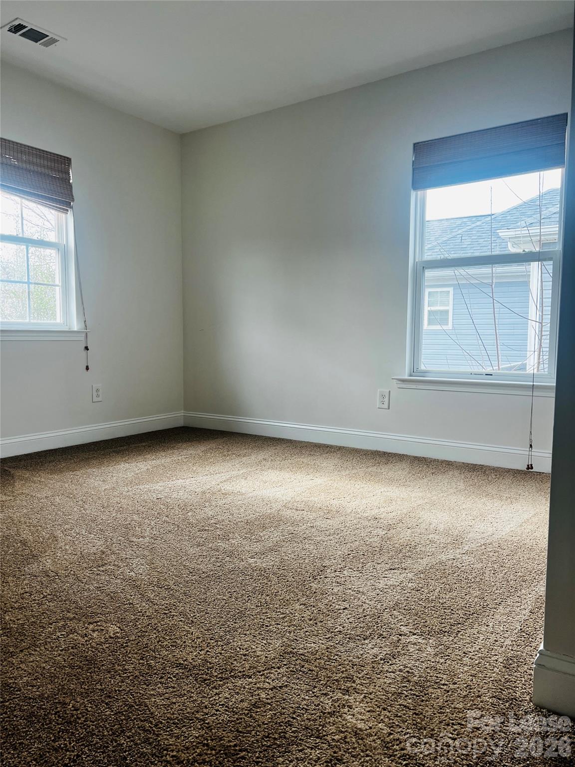 Hamilton Lakes - Residential Lease